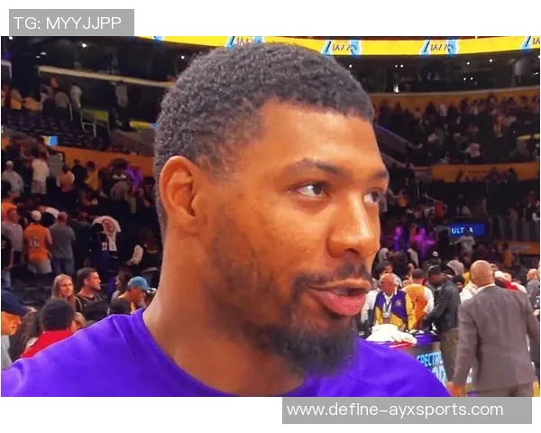 马库斯斯马特在NBA赛场上的影响力与领导力分析 马库斯斯马特在NBA赛场上的影响力与领导力分析